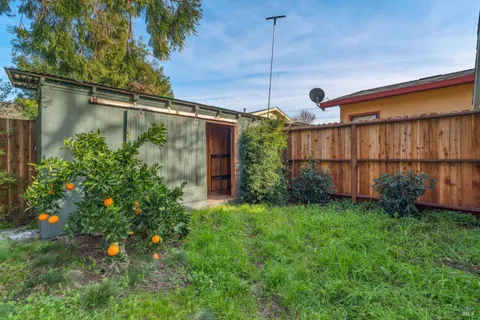 $740,000 | 601 Baines Avenue, Sonoma, CA 95476