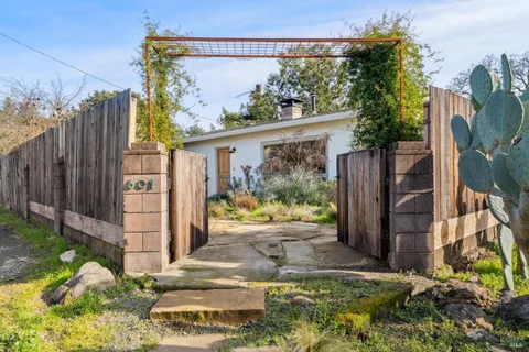 $795,000 | 601 Baines Avenue, Sonoma, CA 95476