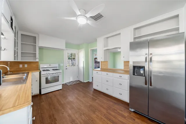 $2,750 | 4614 Merwin Street, Houston, TX 77027