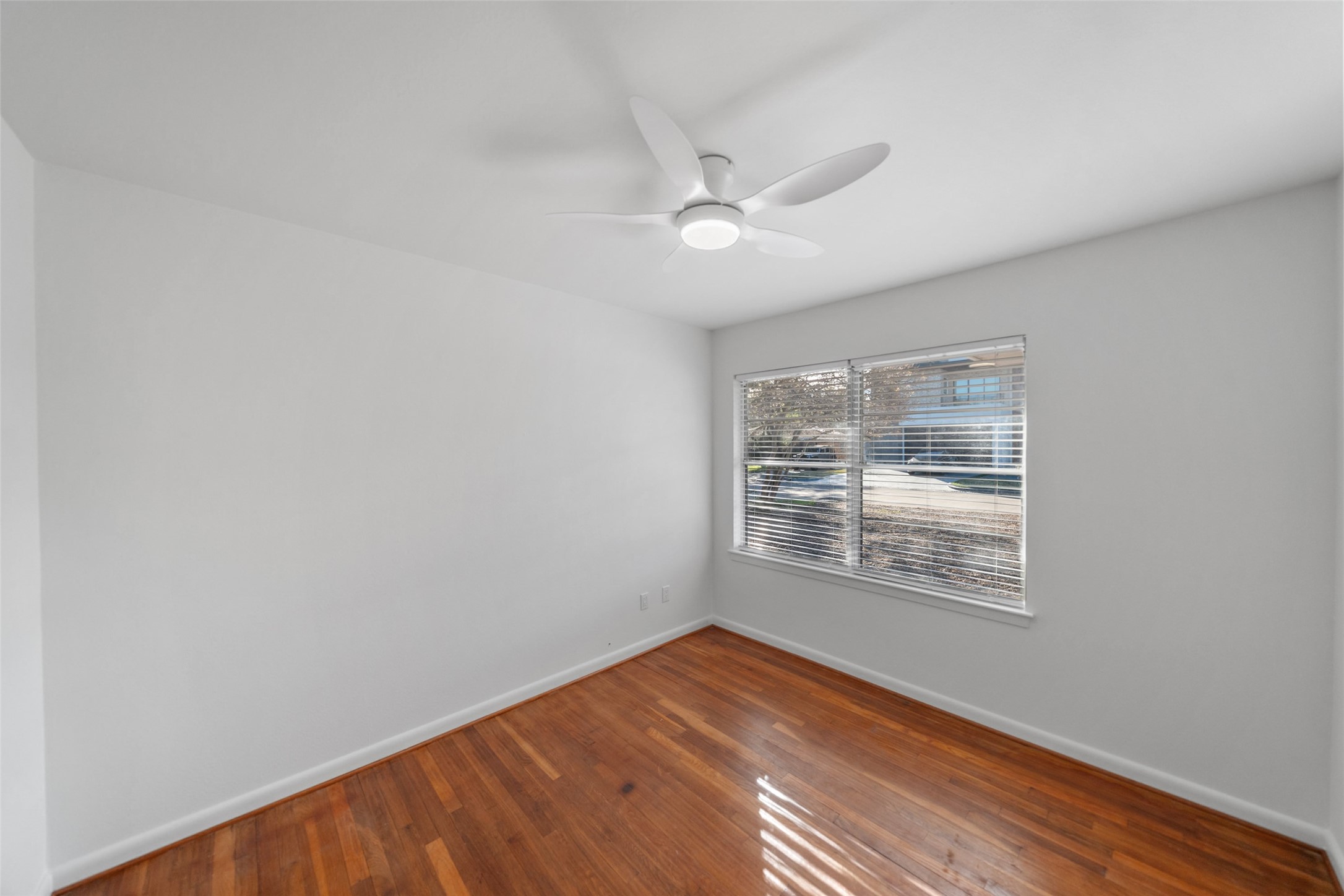 4614 Merwin Street Houston, TX 77027 - Photo 24 of 49 Bedroom 2 - view 1