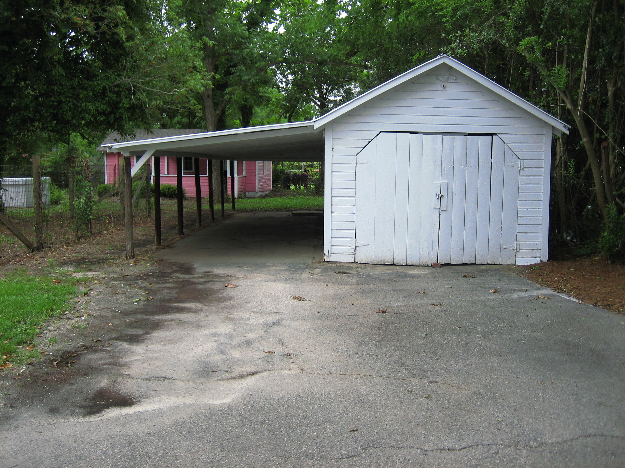32 Walnut Street Bamberg, SC 29003 - Photo 4 of 19 32 Walnit Street Shed