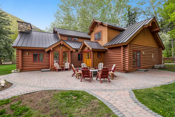 $2,100,000 | 1111 Red Elephant Drive, Hailey, ID 83333
