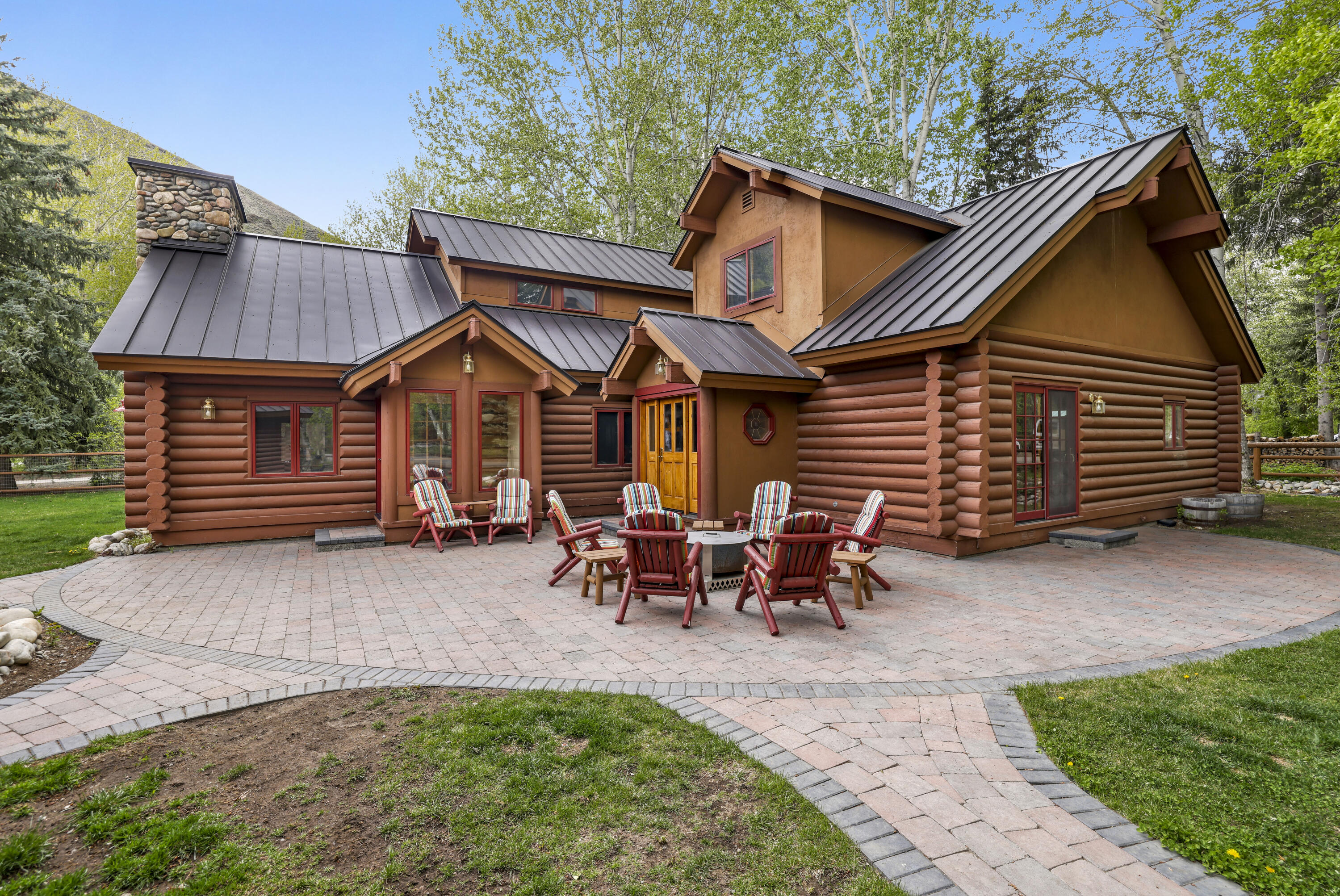 1111 Red elephant Dr - 44