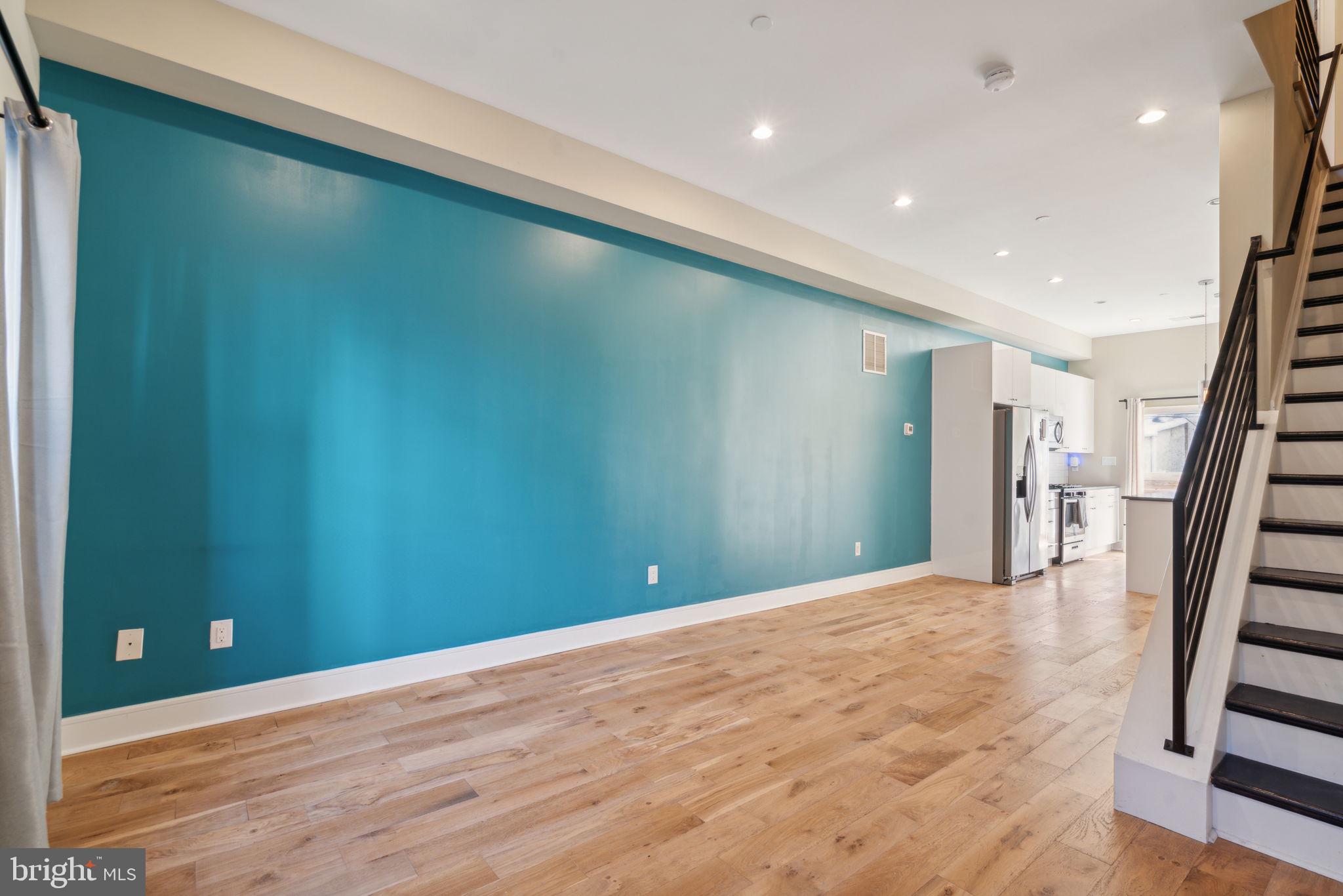 518 Mercy Street Philadelphia, PA 19148 - Photo 5 of 50 Vibrant space with modern charm.