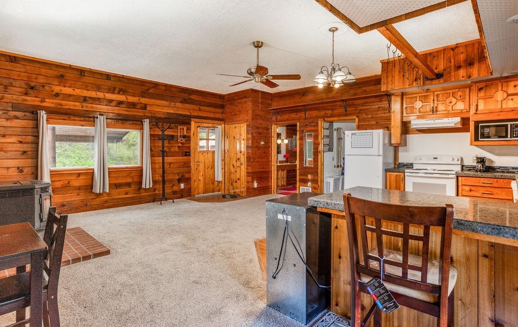 2267 Widow Hawks Road Colville, WA 99114 - Photo 3 of 32