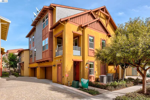 $949,888 | 716 Tranquility Circle, Unit 1, Livermore, CA 94551