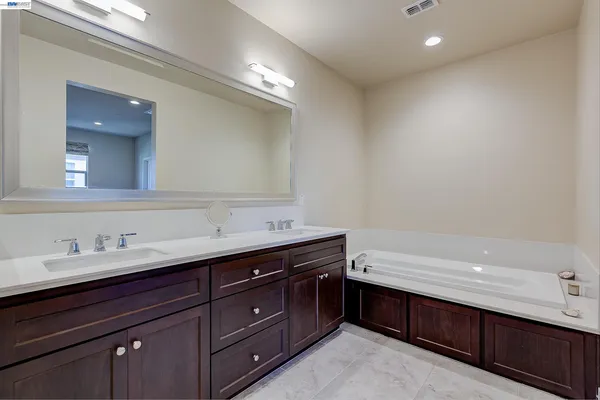 $949,888 | 716 Tranquility Circle, Unit 1, Livermore, CA 94551
