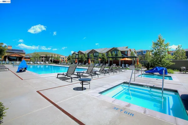 $949,888 | 716 Tranquility Circle, Unit 1, Livermore, CA 94551