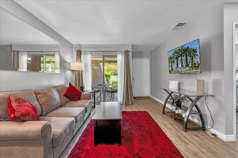 $180,000 | 2860 North Los Felices Road, Unit 101, Palm Springs, CA 92262