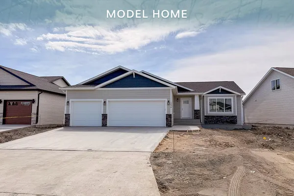 $481,165 | 1434 66th Avenue South, Fargo, ND 58104