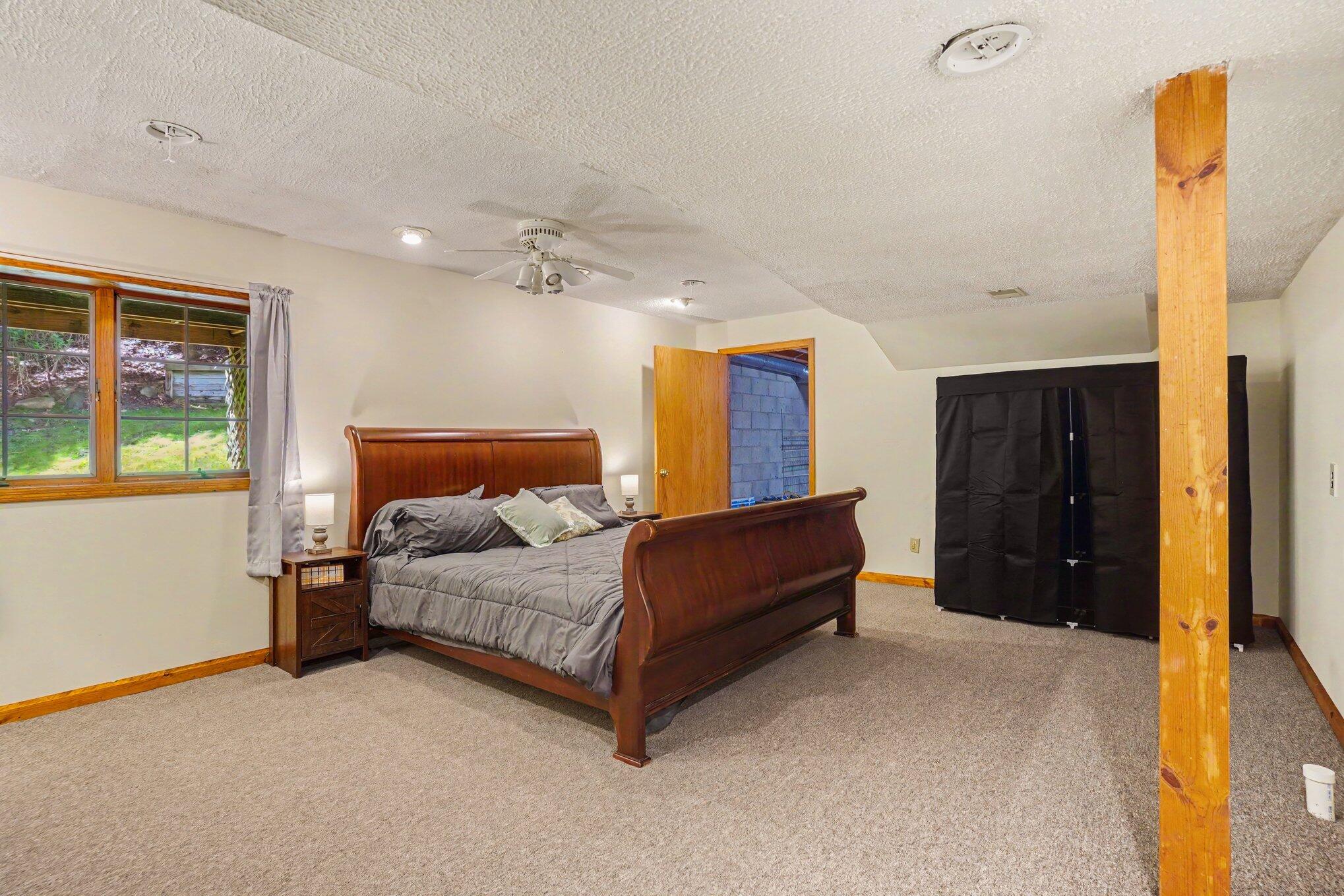 2065 Forest Park Road Muskegon, MI 49441 - Photo 37 of 39 030_file_3409