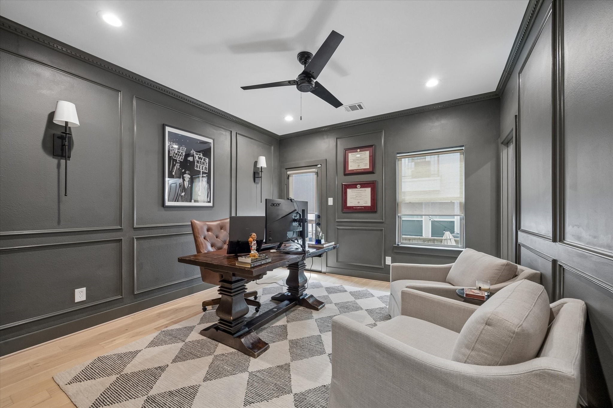 2407 Bevis Street Houston, TX 77008 - Photo 5 of 34