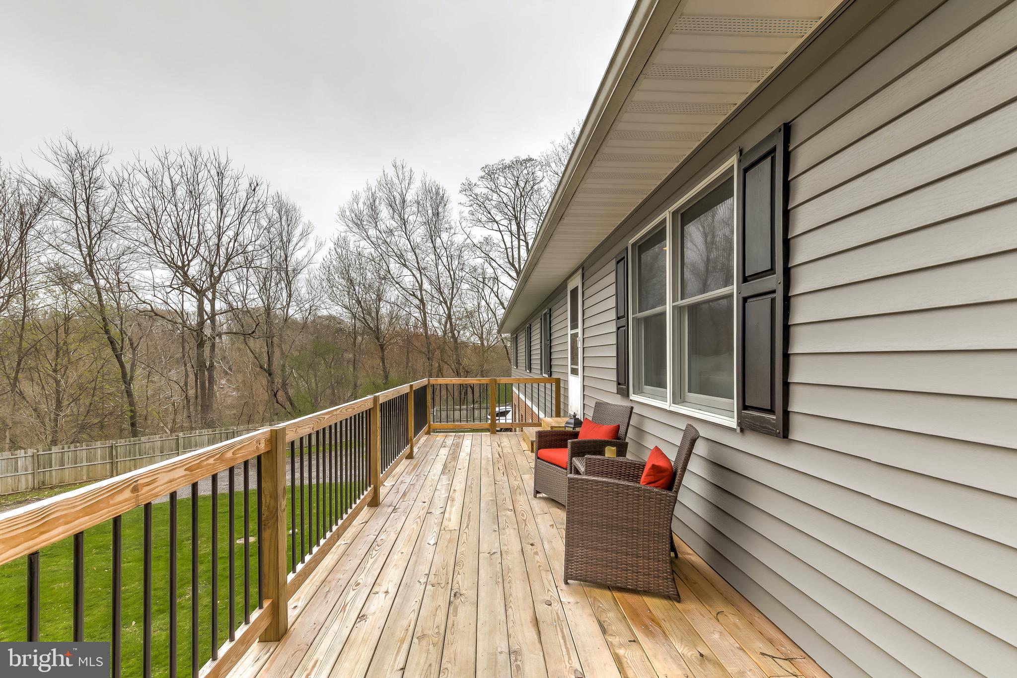 2429 Fairmount Road Hampstead, MD 21074 - Photo 3 of 31