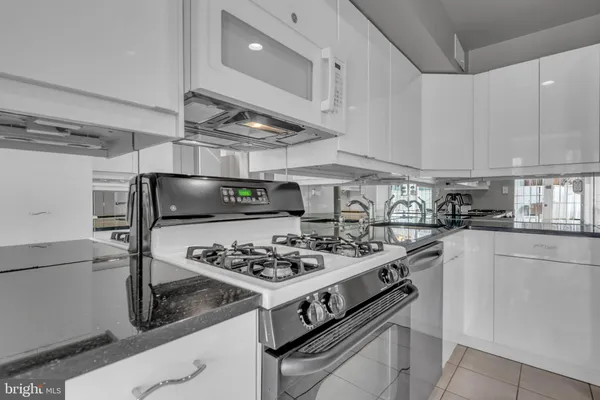 $684,500 | 164 G Street Southwest, Unit 144, Washington, DC 20024