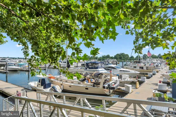 $684,500 | 164 G Street Southwest, Unit 144, Washington, DC 20024