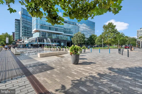 $684,500 | 164 G Street Southwest, Unit 144, Washington, DC 20024