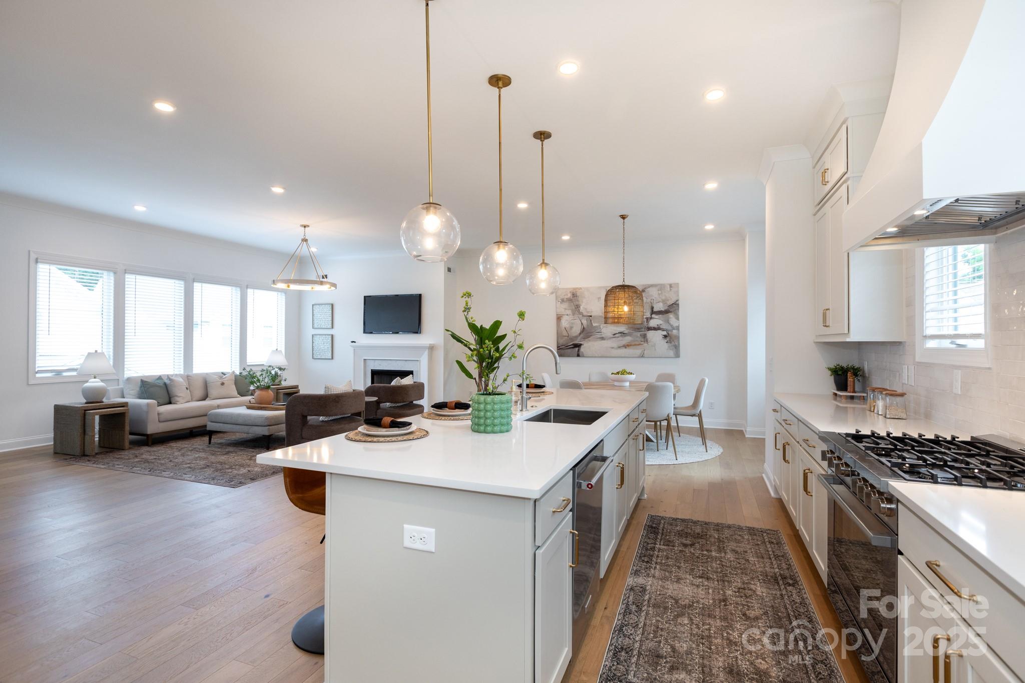 4203 Walker Road Charlotte, NC 28211 - Photo 14 of 48 Gallery Image 14