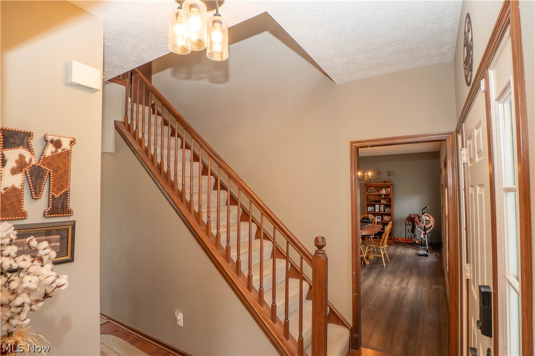 3556 Blake Road Seville, OH 44273 - Photo 6 of 45 Foyer
