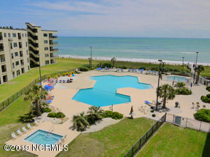 Summer Winds Pool2