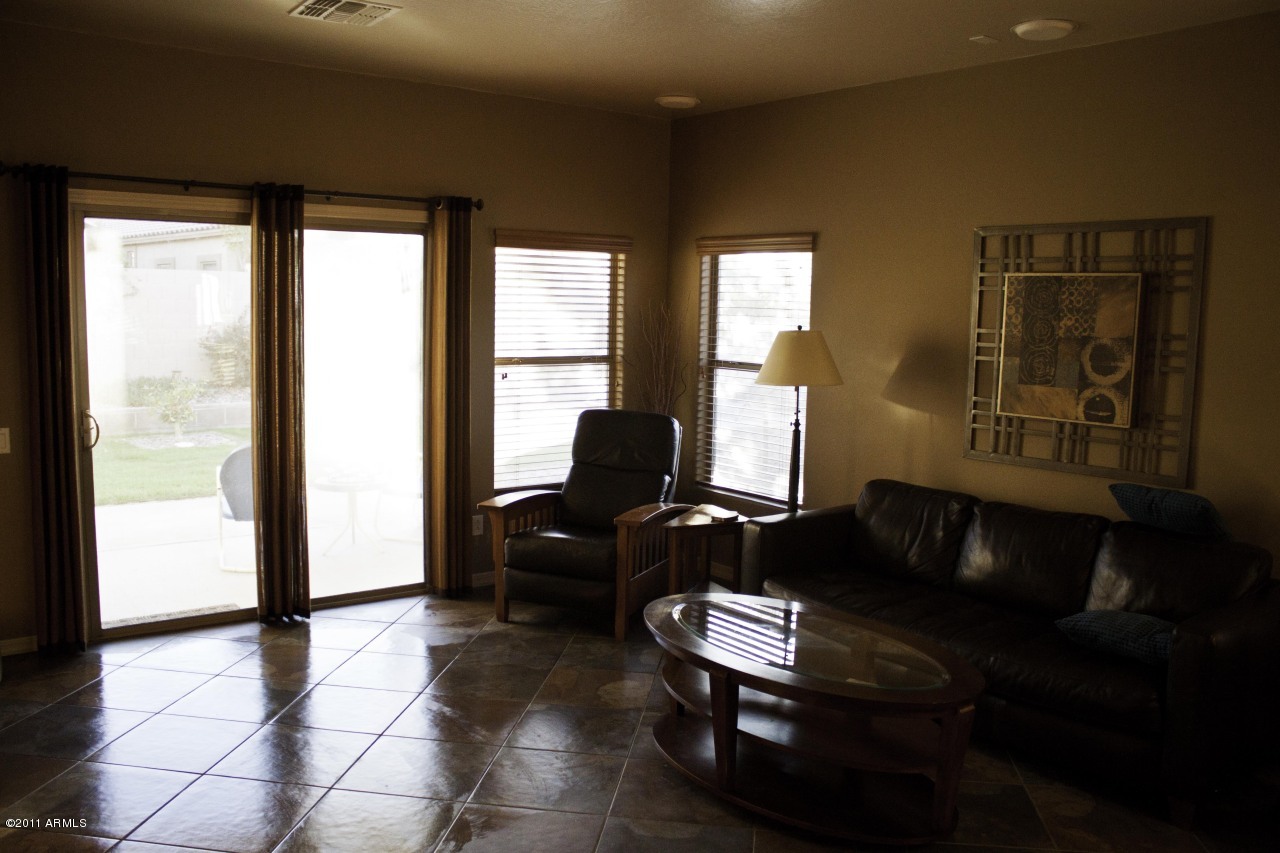 42783 West Kendra Way Maricopa, AZ 85138 - Photo 3 of 24 Living Room