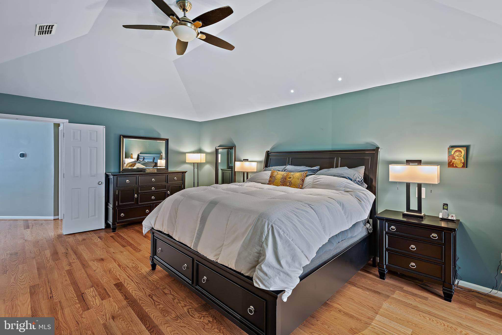 6490 South Trotter Road Clarksville, MD 21029 - Photo 27 of 57 Primary Suite