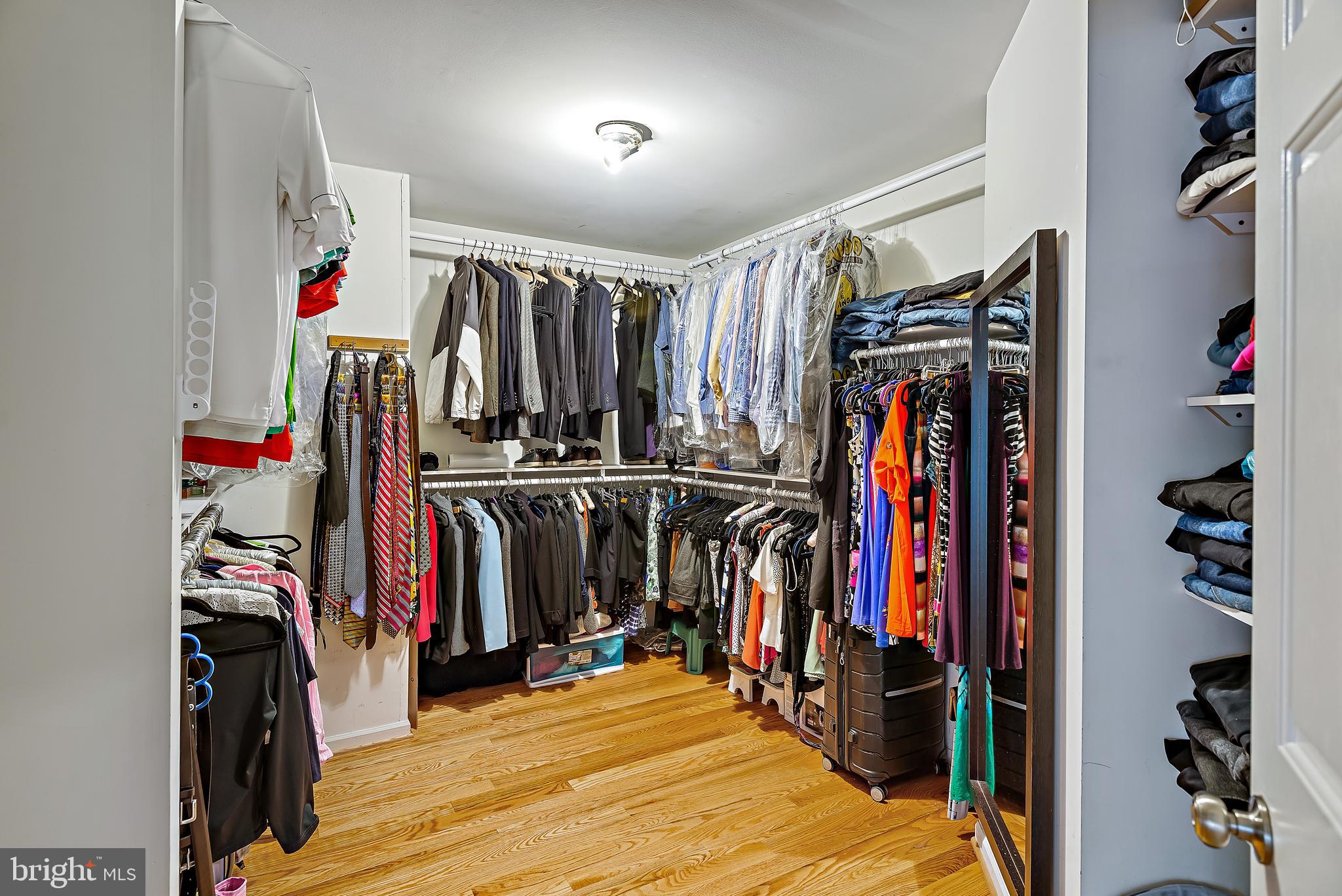 6490 South Trotter Road Clarksville, MD 21029 - Photo 29 of 57 Primary Walk In Closet