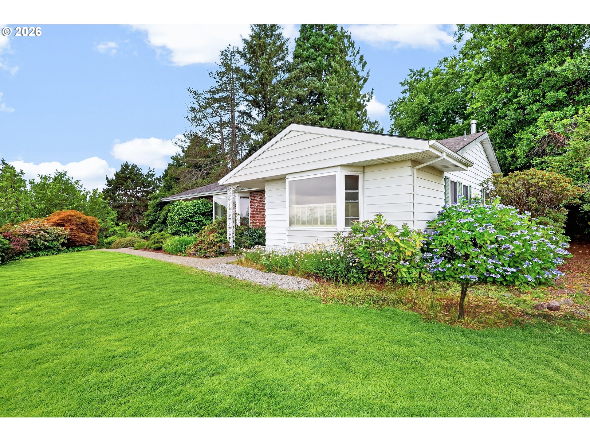 10065 Southeast Cresthill Road Happy Valley, OR 97086 - Photo 37 of 40 Gallery Image 37