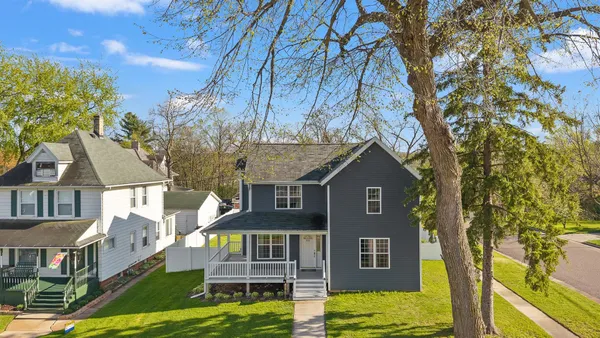 $319,900 | 333 2nd, Baraboo, WI 53913