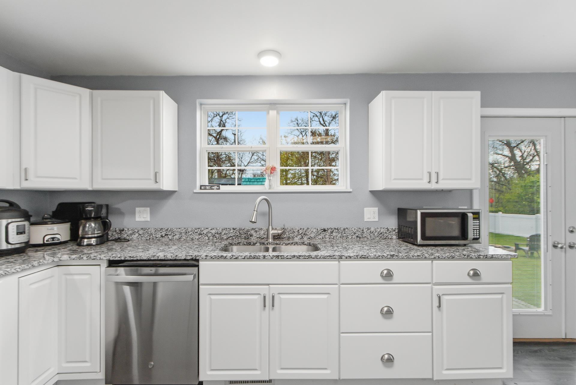 333 2nd Baraboo, WI 53913 - Photo 15 of 59