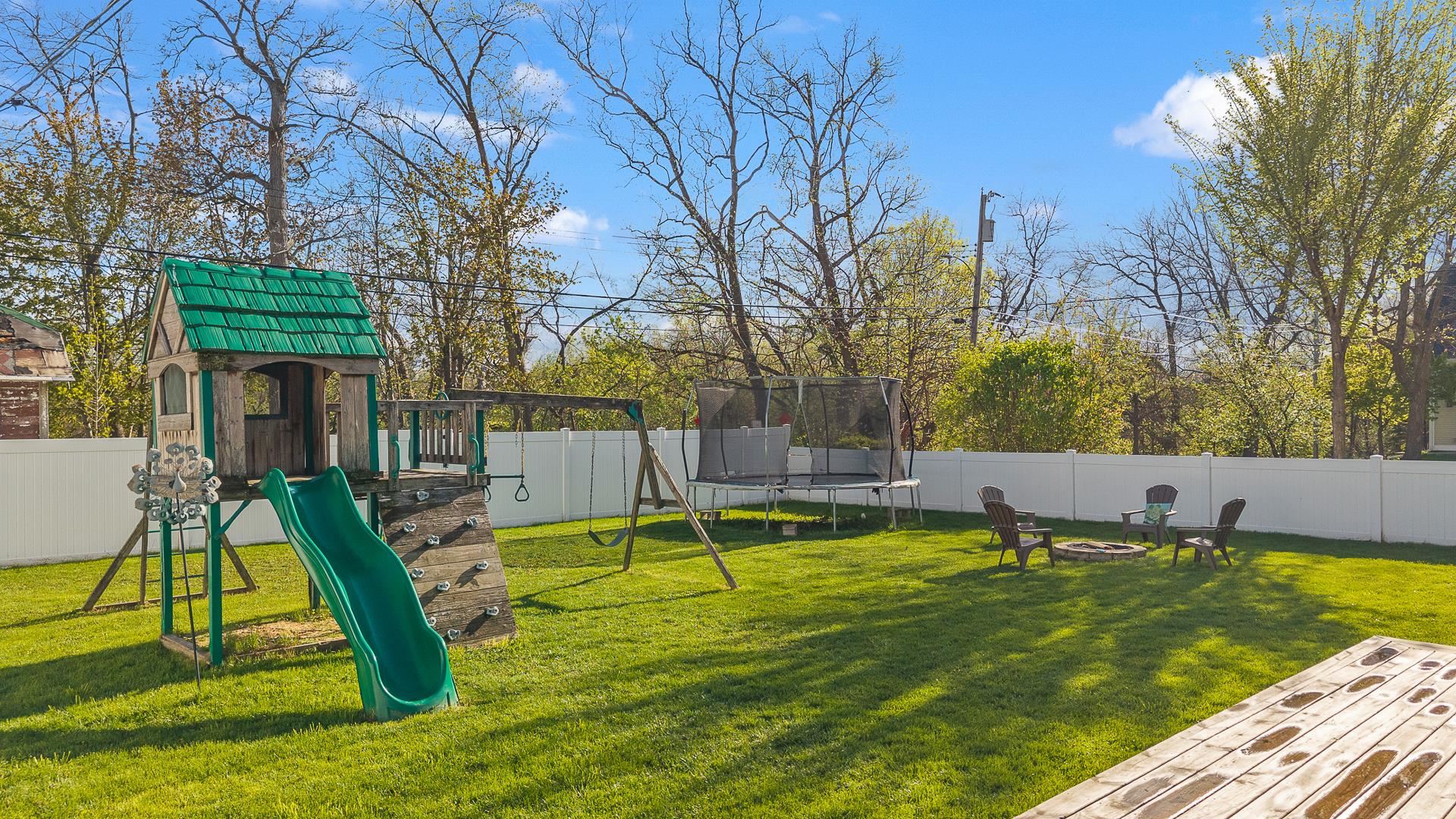 333 2nd Baraboo, WI 53913 - Photo 45 of 59