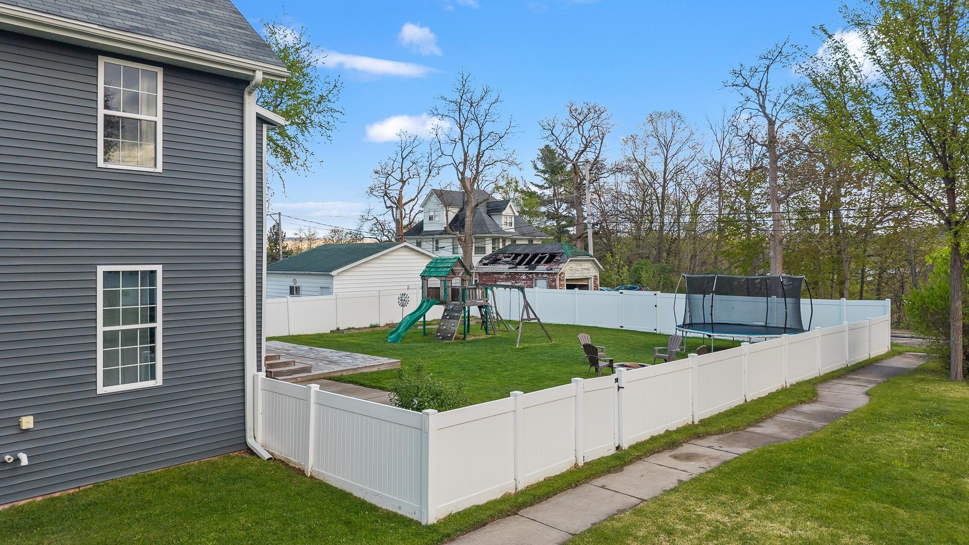 333 2nd Baraboo, WI 53913 - Photo 47 of 59