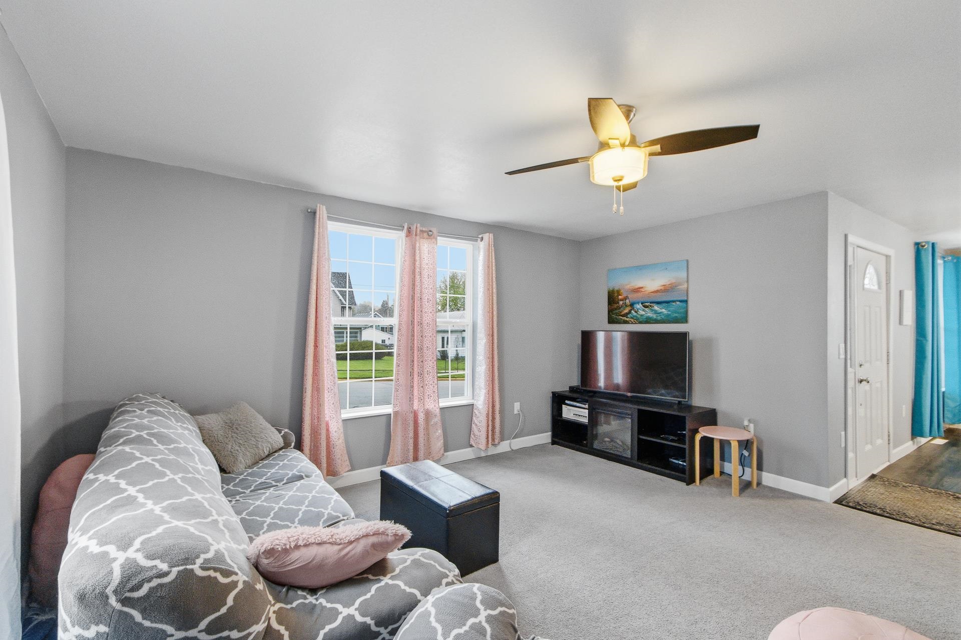 333 2nd Baraboo, WI 53913 - Photo 10 of 59