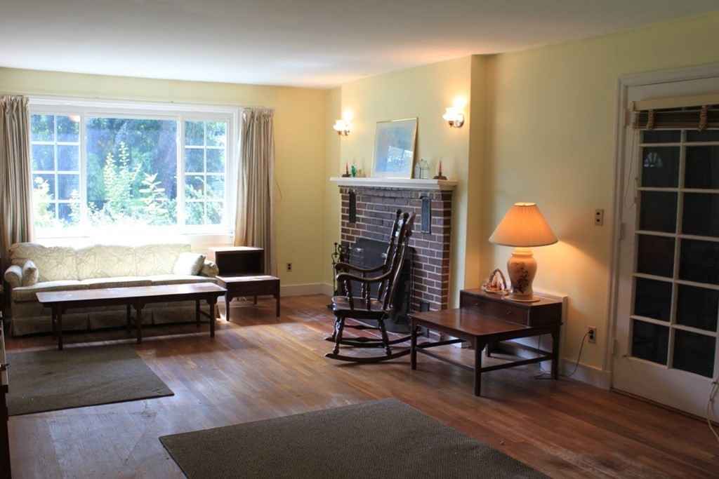 30 Upland Road Concord, MA 01742 - Photo 6 of 14 Gallery Image 6