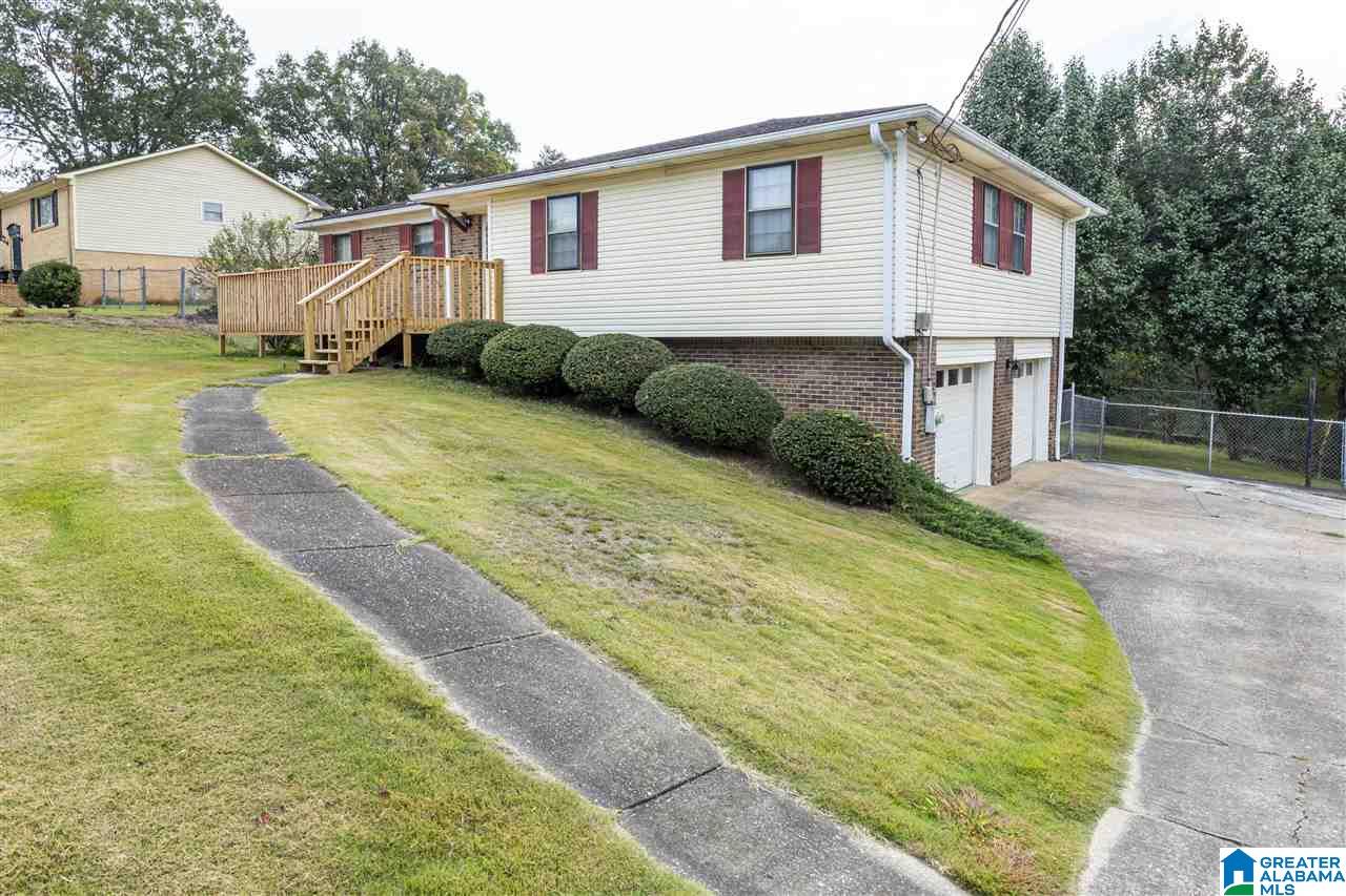 729 Twin Ridge Drive Gardendale, AL 35071 - Photo 3 of 26