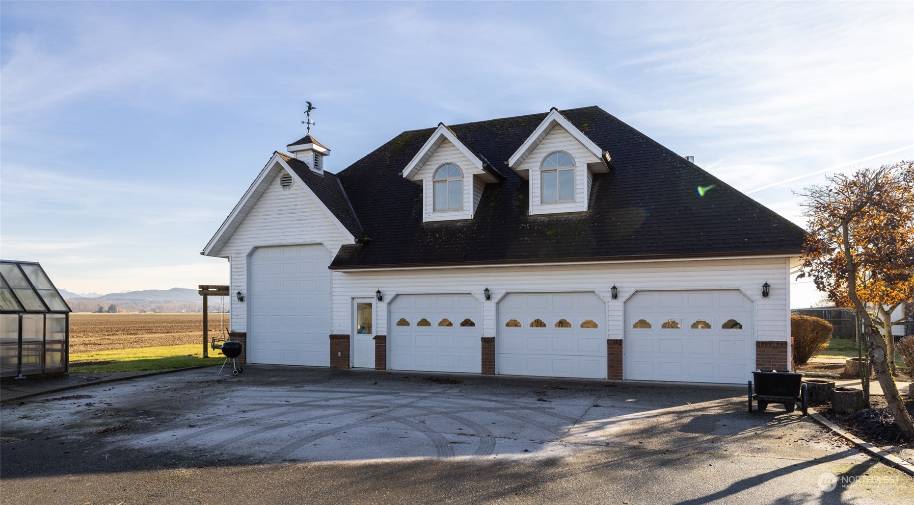 20179 Dry Slough Road Mount Vernon, WA 98273 - Photo 2 of 29 Gallery Image 2