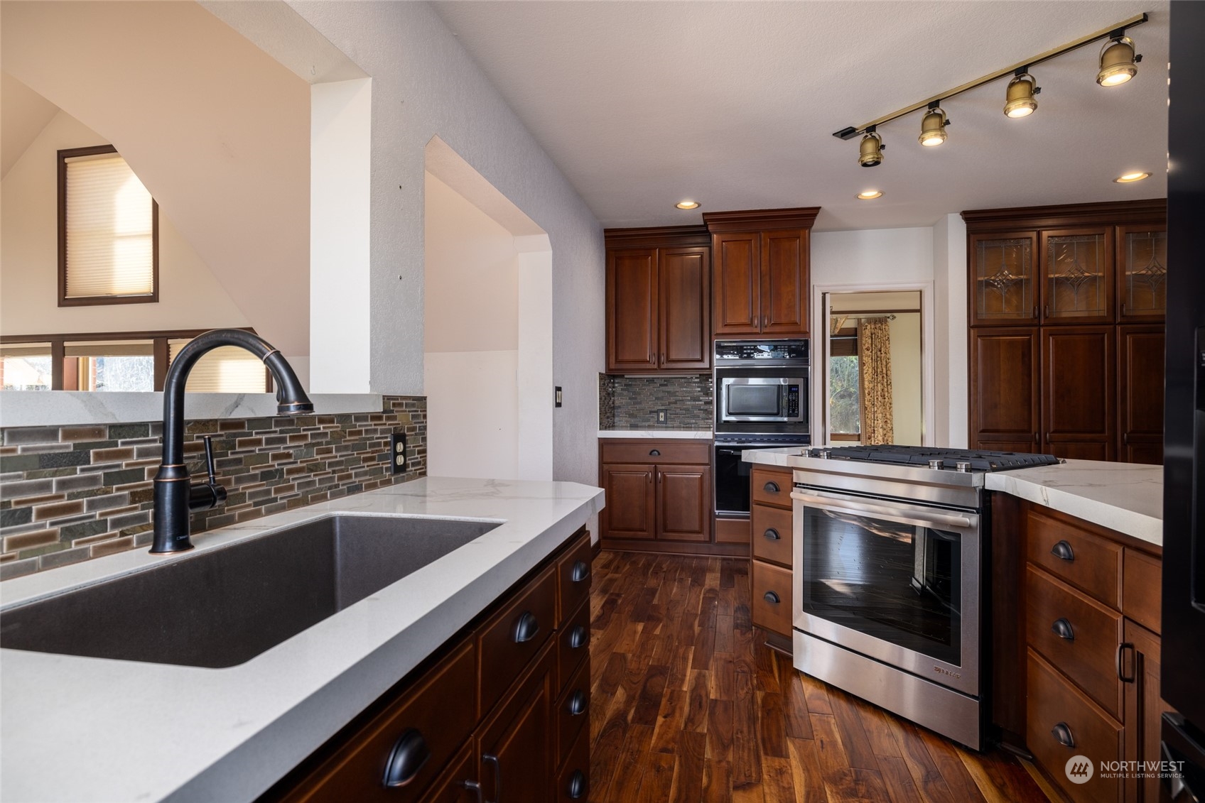 20179 Dry Slough Road Mount Vernon, WA 98273 - Photo 6 of 29 Gallery Image 6