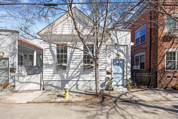 $4,500 | 78 Nassau Street, Charleston, SC 29403