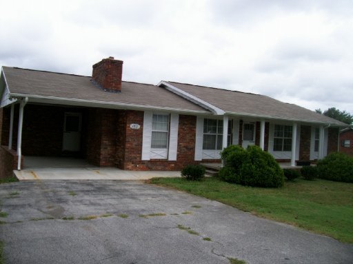 152 School Road Jacksboro, TN 37757 - Photo 1 of 1 Primary Photo