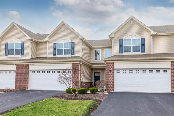 $299,000 | 15007 Quincy Circle, Manhattan, IL 60442
