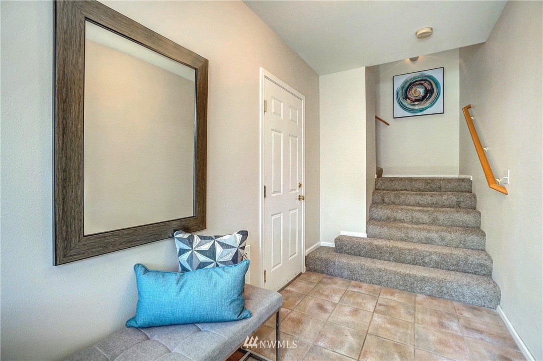4912 Talbot Place South, Unit G Renton, WA 98055 - Photo 2 of 25