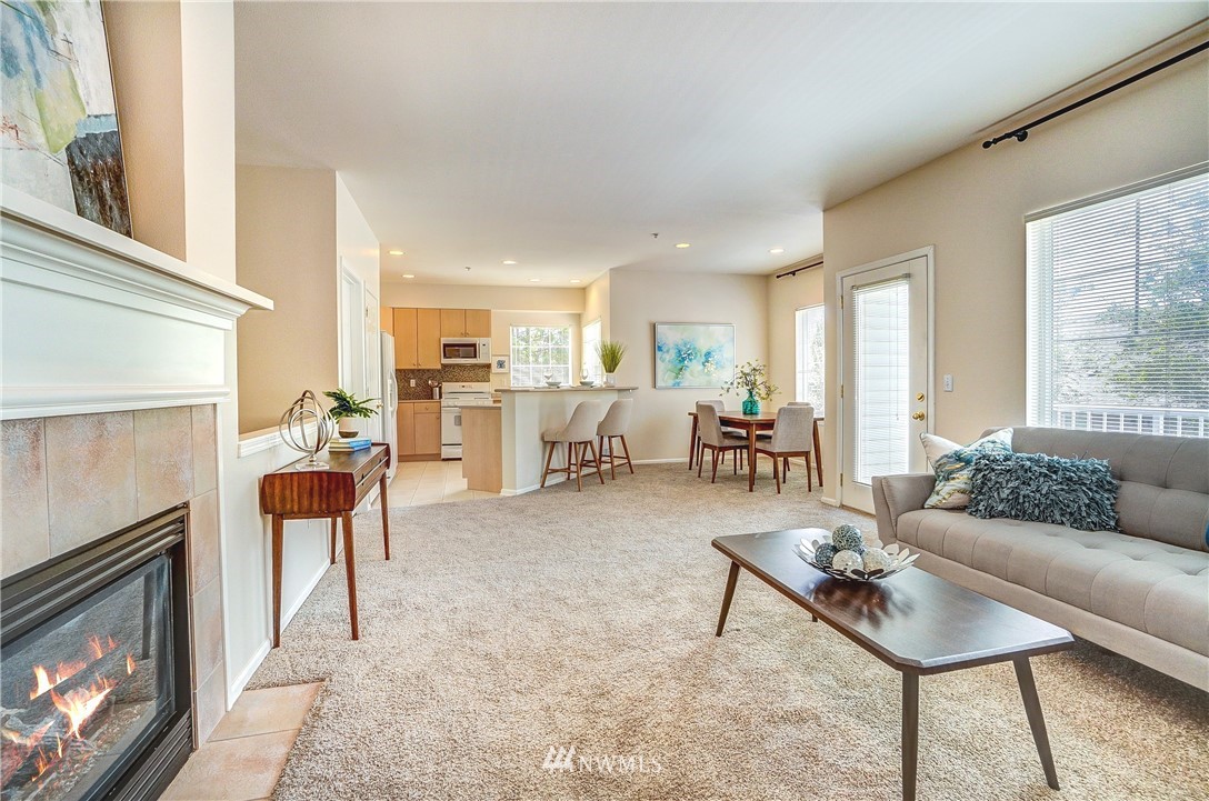 4912 Talbot Place South, Unit G Renton, WA 98055 - Photo 5 of 25