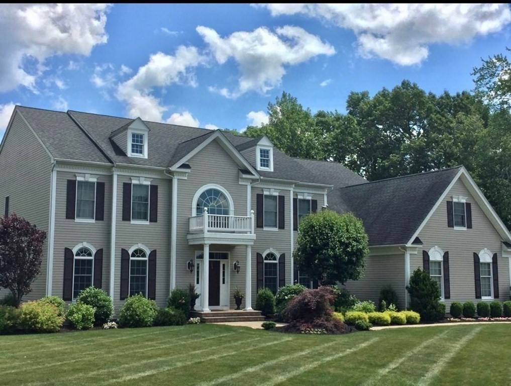19 Overlook Road Hopkinton, MA 01748 - Photo 4 of 42 Gallery Image 4