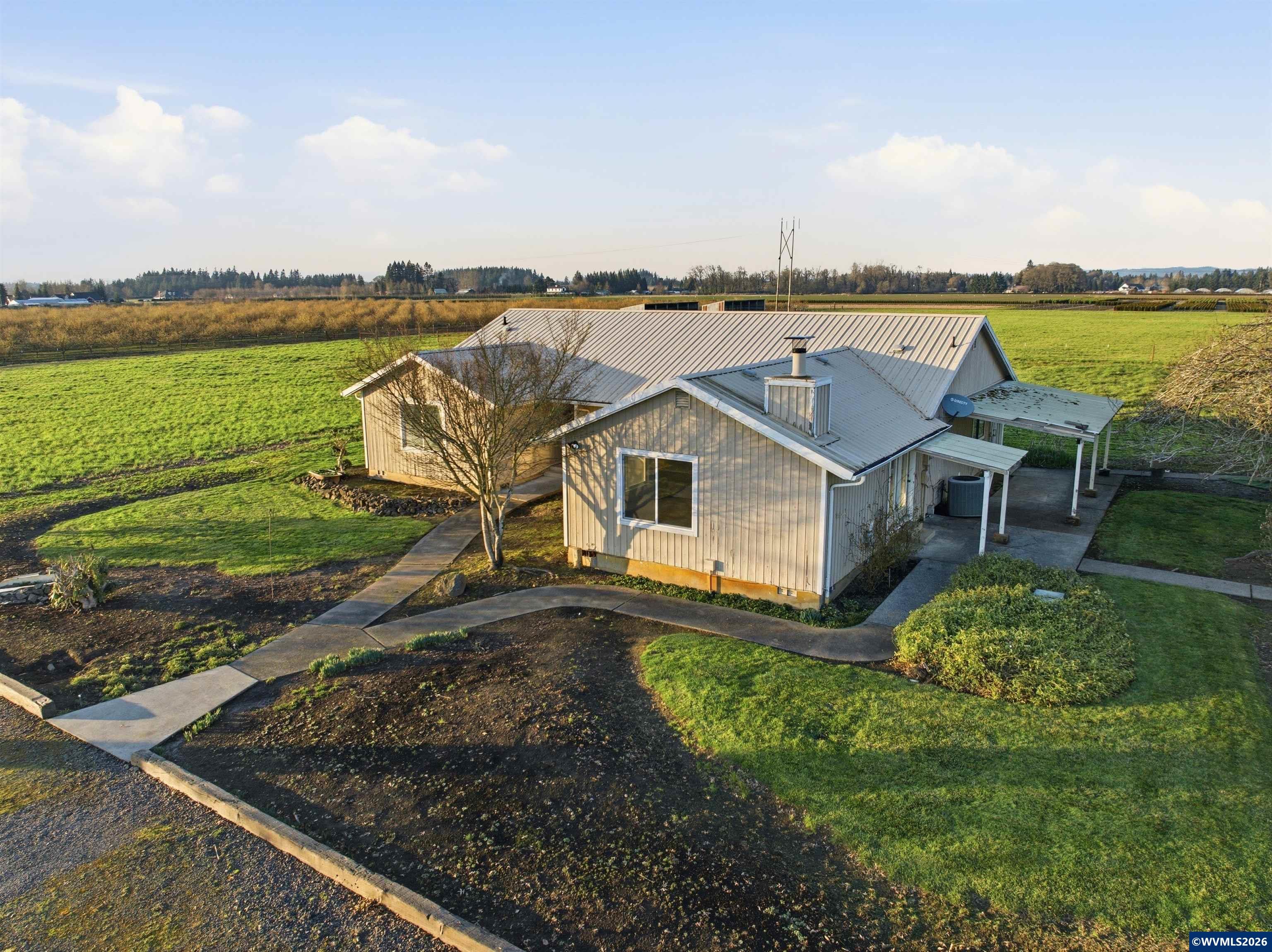 8949 South Gribble Road Canby, OR 97013 - Photo 2 of 36 Gallery Image 2
