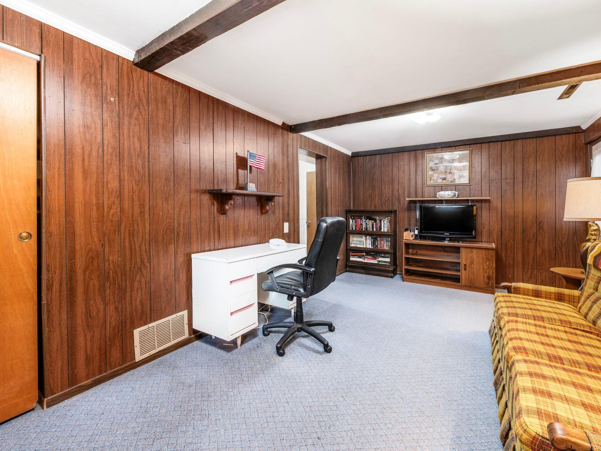 6464 Karl Road Columbus, OH 43229 - Photo 28 of 43 032_b4efea_N 6464 Karl Rd 111
