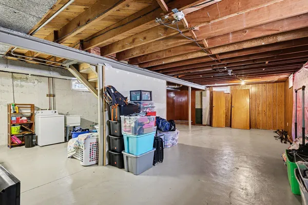 $199,900 | 116 Honeoye Street Southwest, Wyoming, MI 49548