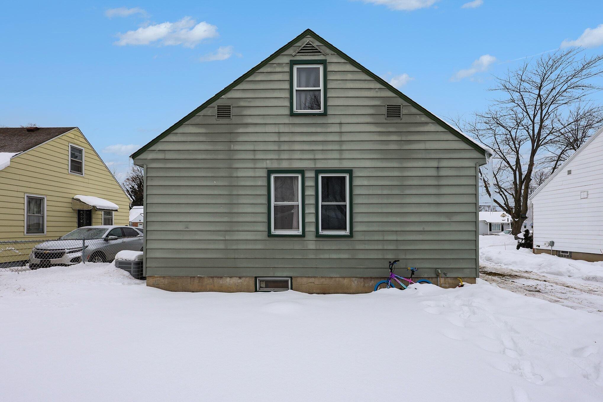 116 Honeoye Street Southwest Wyoming, MI 49548 - Photo 26 of 26 026_file_3143