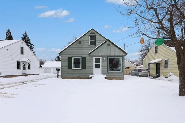 $199,900 | 116 Honeoye Street Southwest, Wyoming, MI 49548