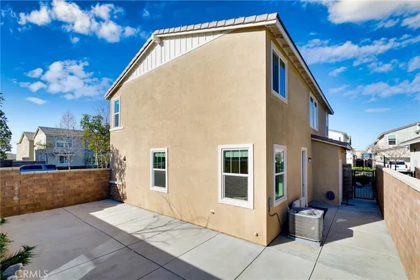 $729,000 | 16746 Stag's Leap Lane, Fontana, CA 92336