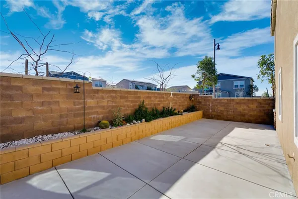 $729,000 | 16746 Stag's Leap Lane, Fontana, CA 92336