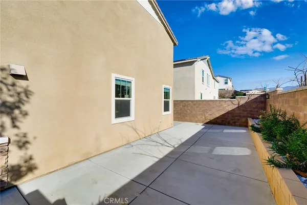 $729,000 | 16746 Stag's Leap Lane, Fontana, CA 92336